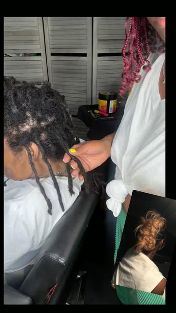 Work by Da'LuXxe Beauti'